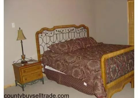 King size bed,dresser,mirror frame